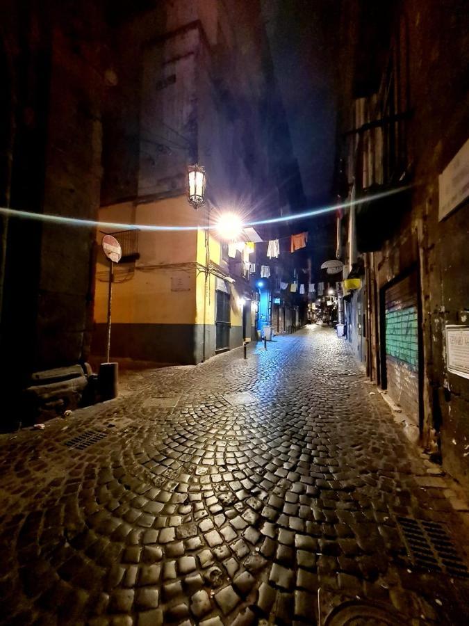 Amore Napoletano Napoli Exterior foto