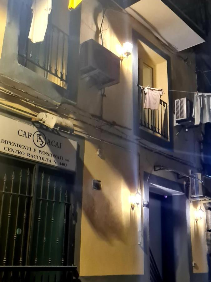 Amore Napoletano Napoli Exterior foto